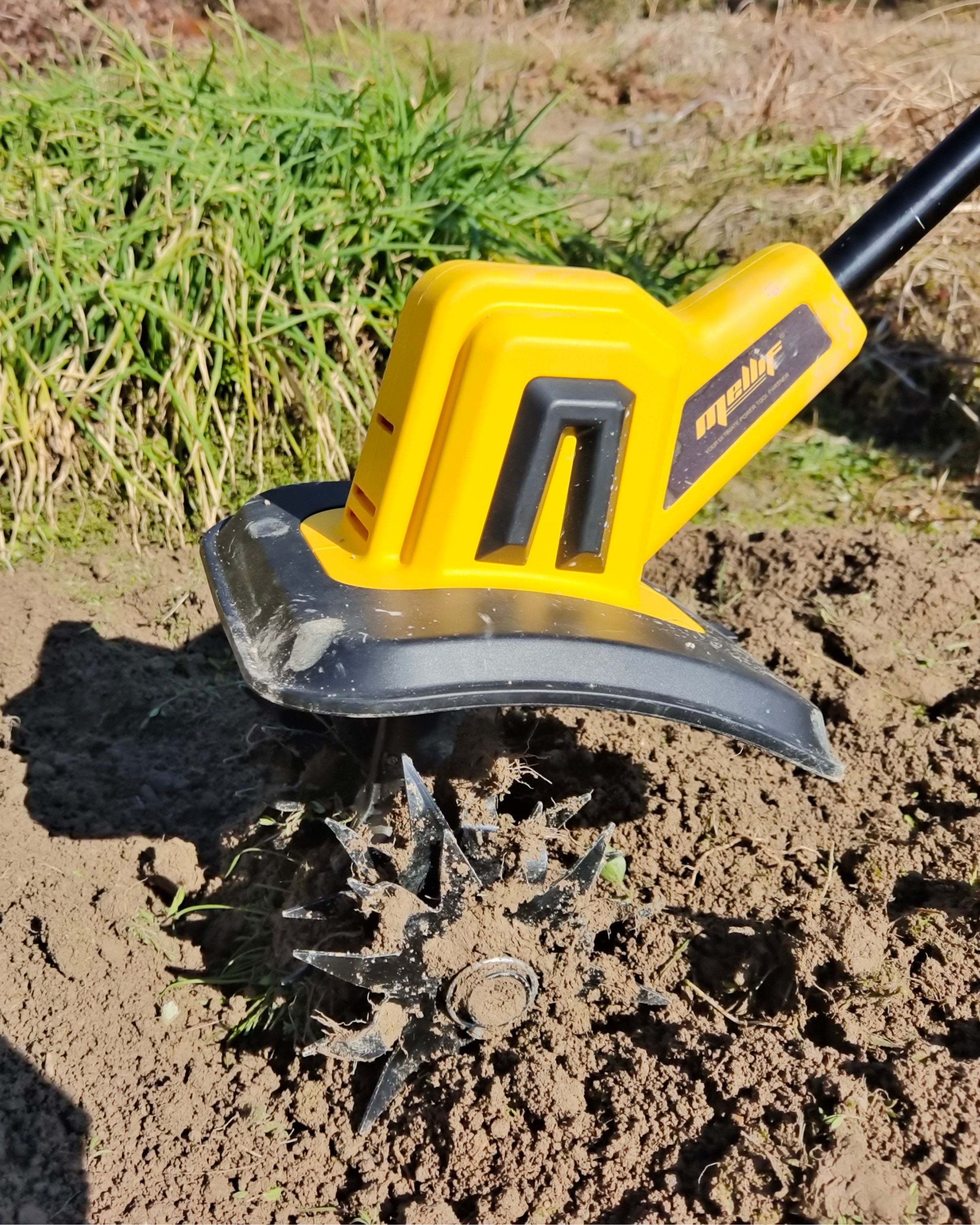 Dewalt 20v clearance tiller